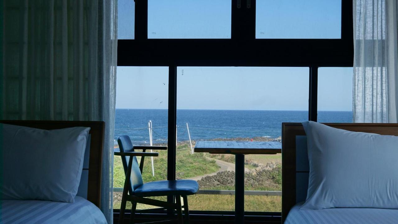 Dongbokri 671 Villa Jeju Exteriör bild